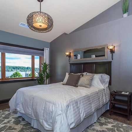 River View Lodge Le Claire Esterno foto