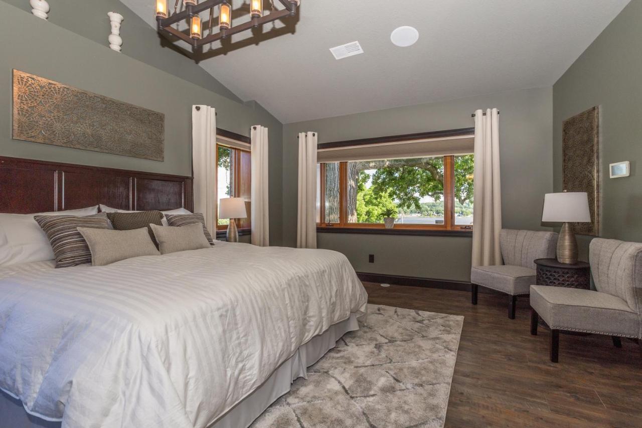 River View Lodge Le Claire Esterno foto
