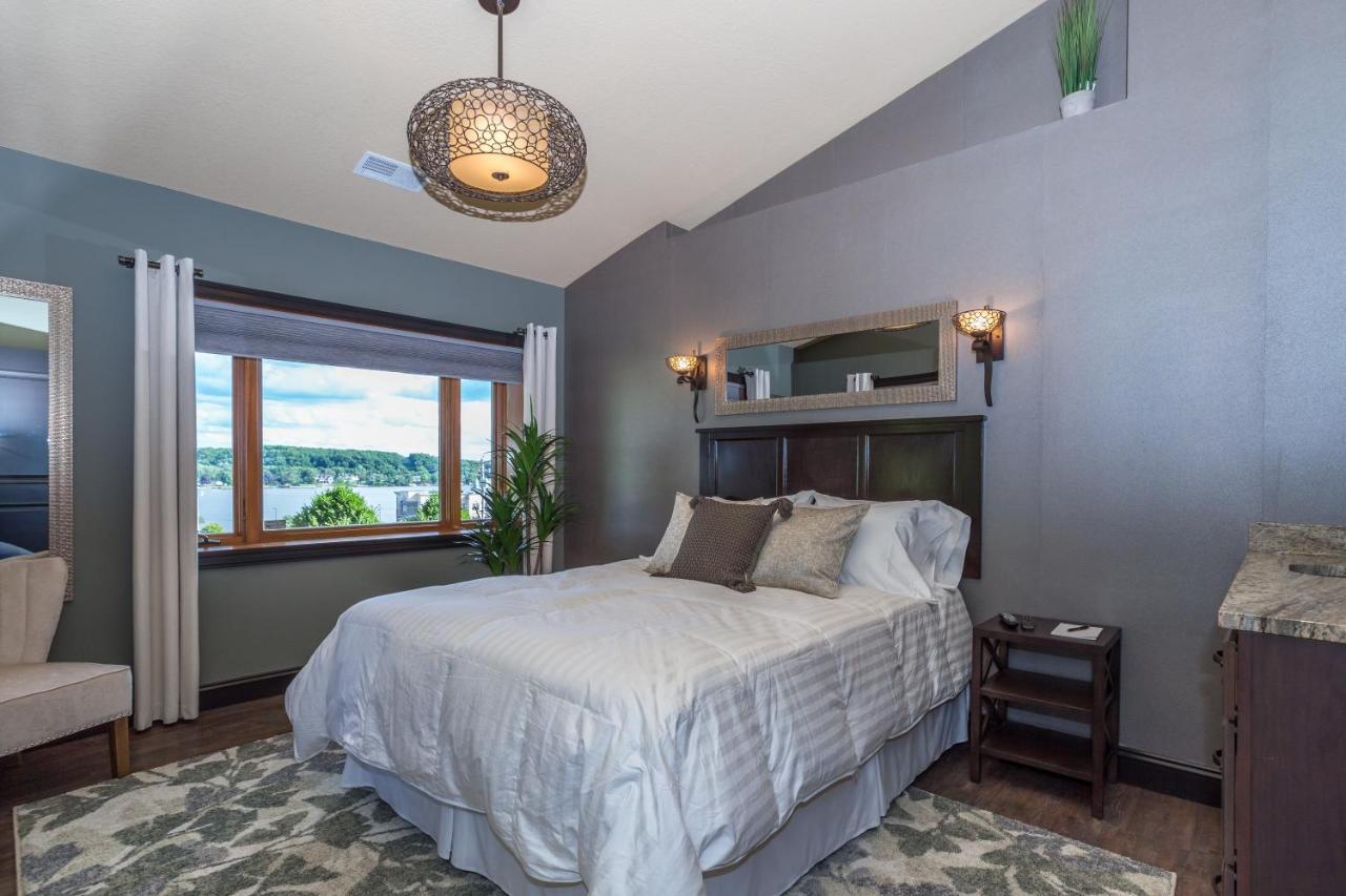 River View Lodge Le Claire Esterno foto